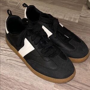 Boys Wonder Nation Black and White Kids Sneakers